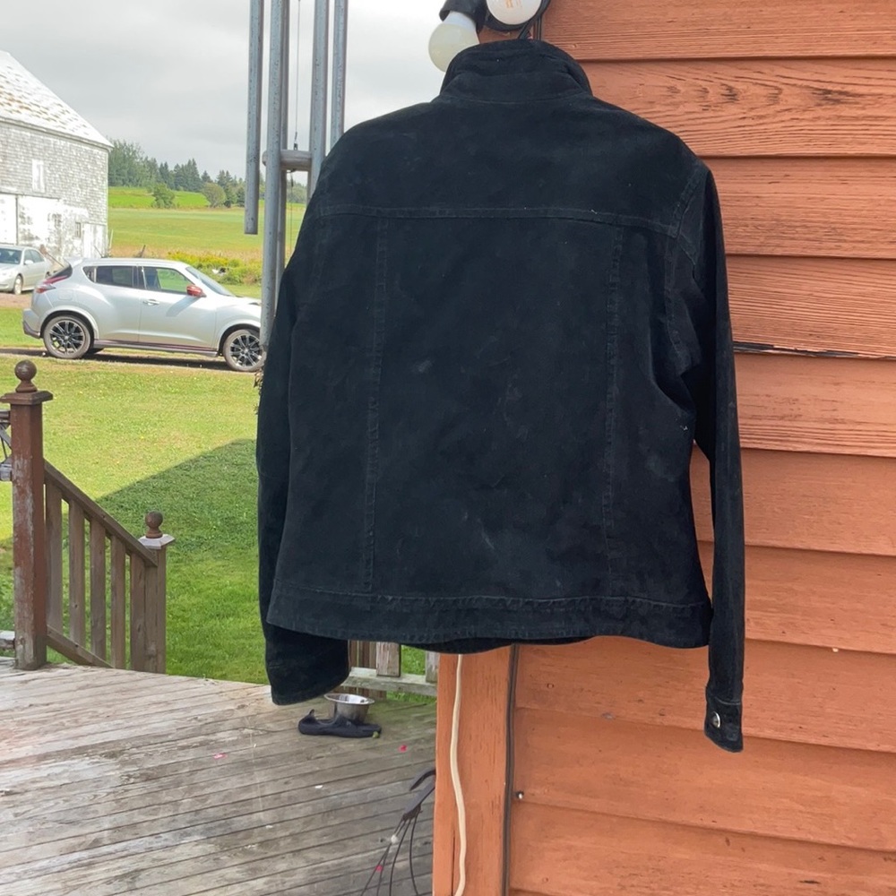Women”s suede jacket